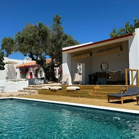 Quinta Castor Feriehus *